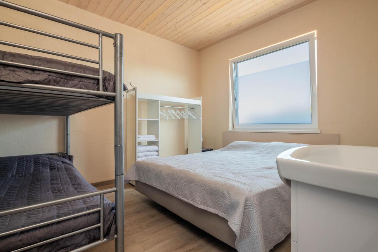 Kuren Hostel Karklė Eksteriør billede