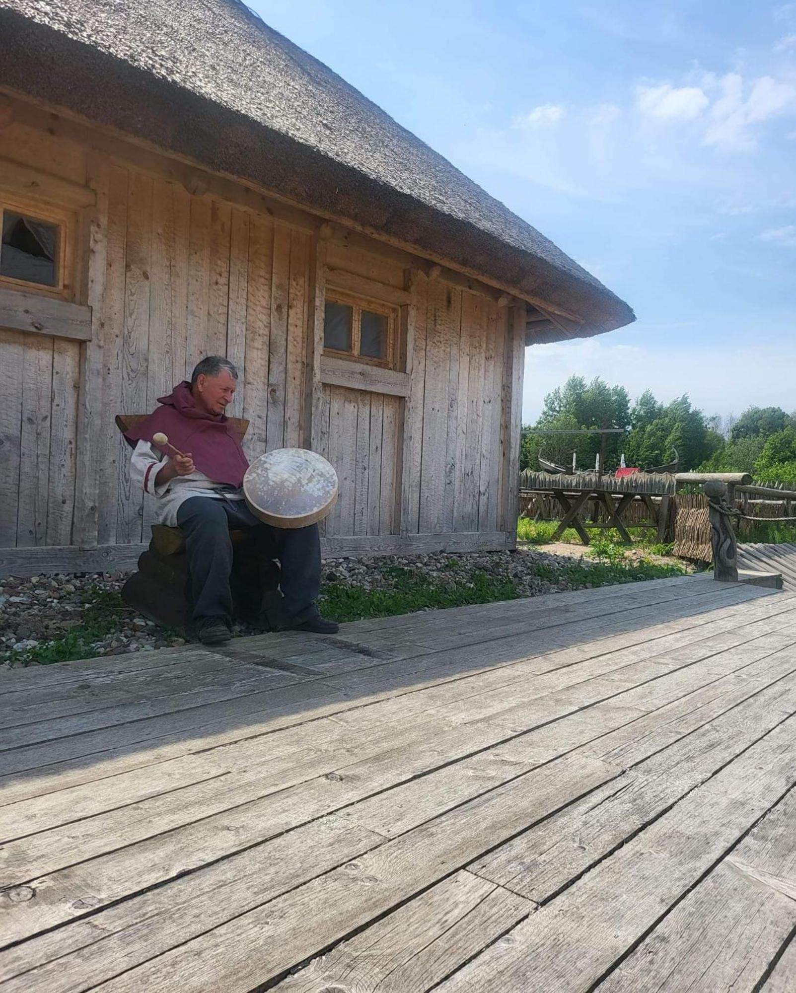 Kuren Hostel Karklė Eksteriør billede